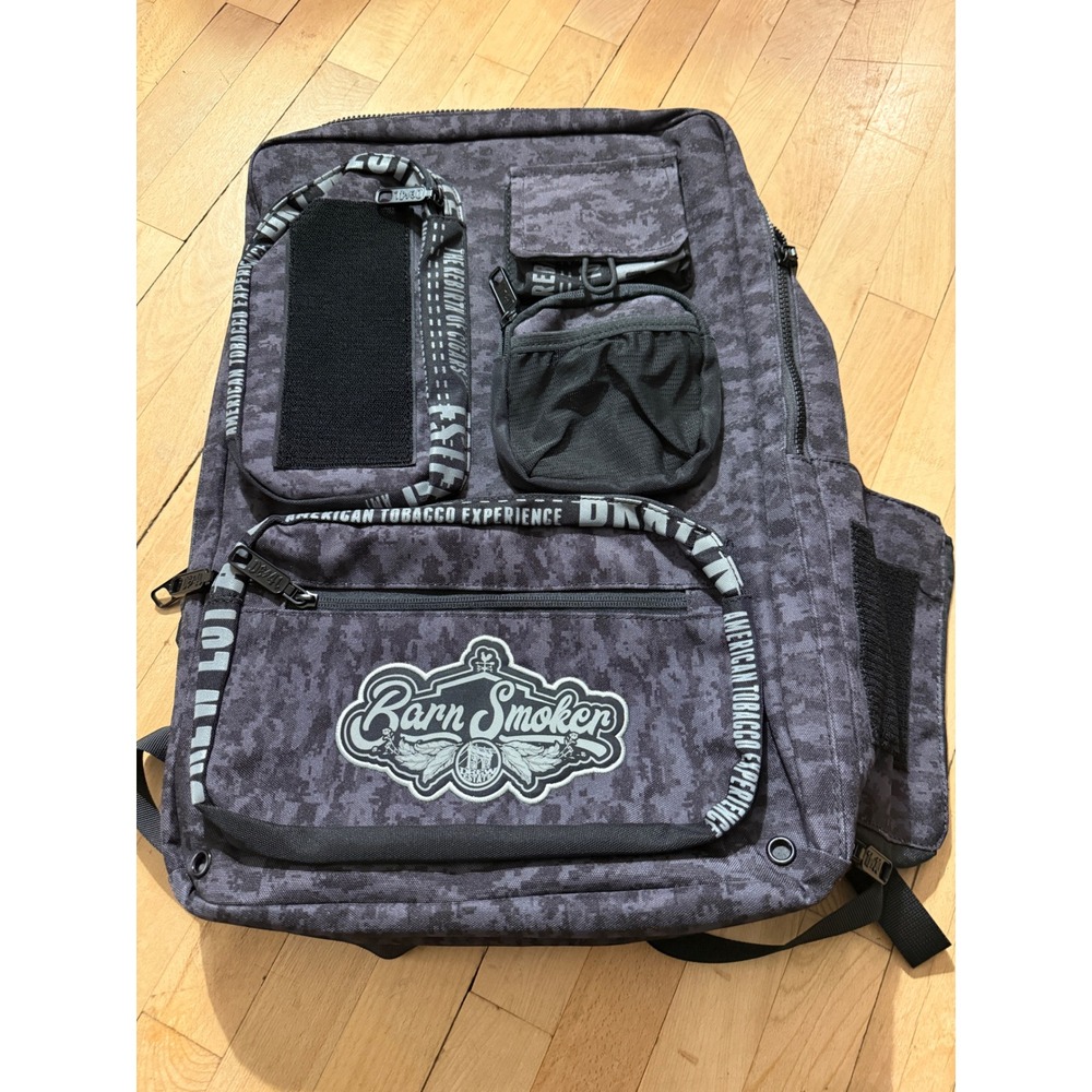 Drew Estate Barnsmoker Backpack Grey Digital Camo American Tobacco Experience